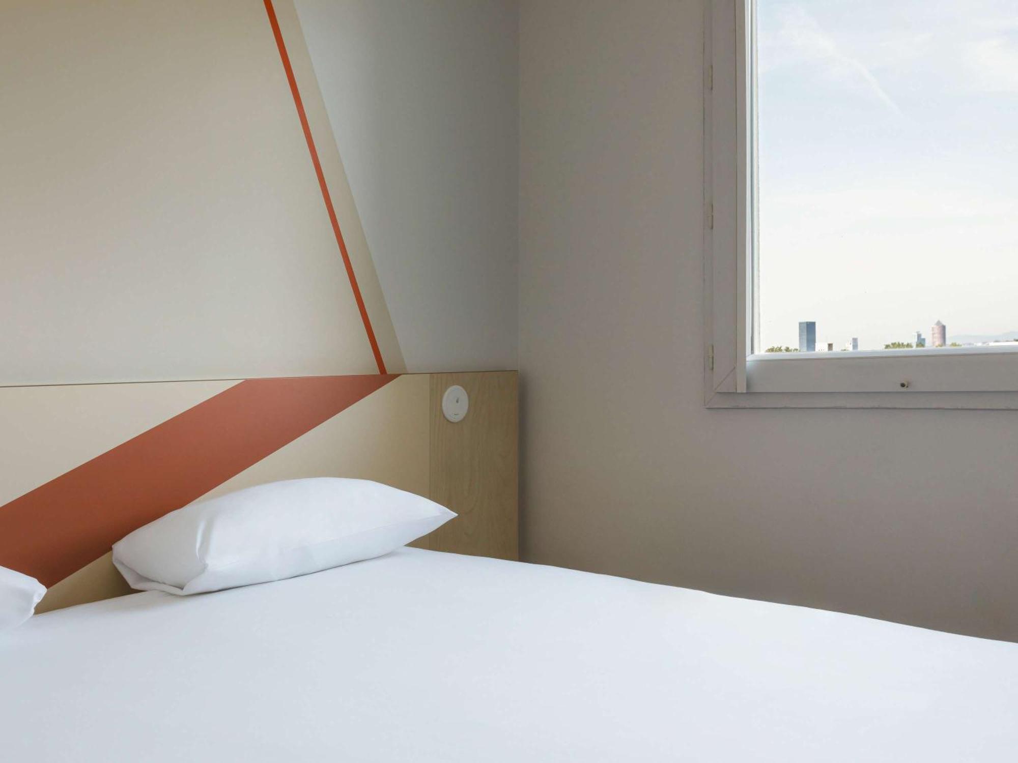 ibis budget Lyon Villeurbanne Exterior foto