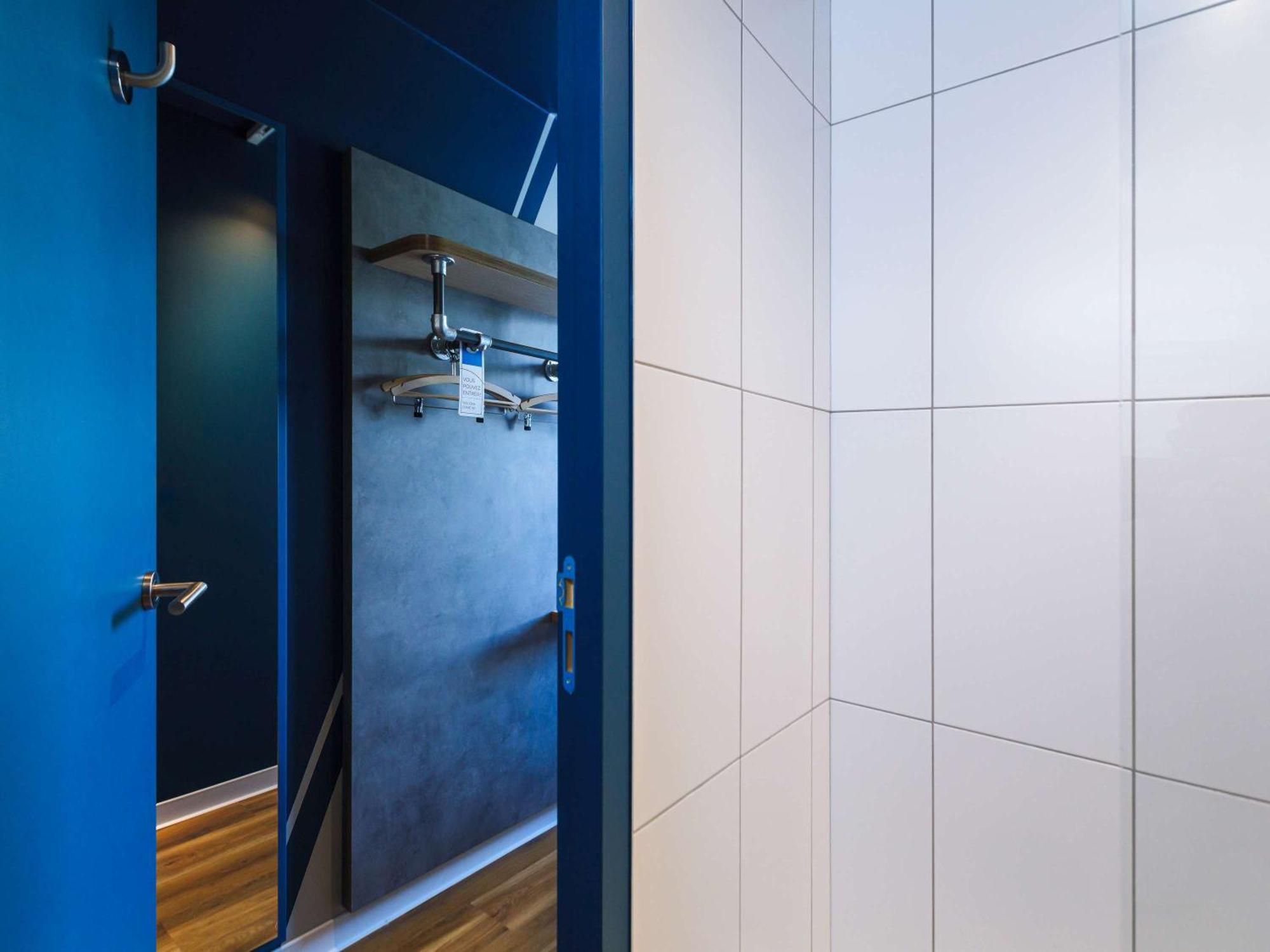 ibis budget Lyon Villeurbanne Exterior foto