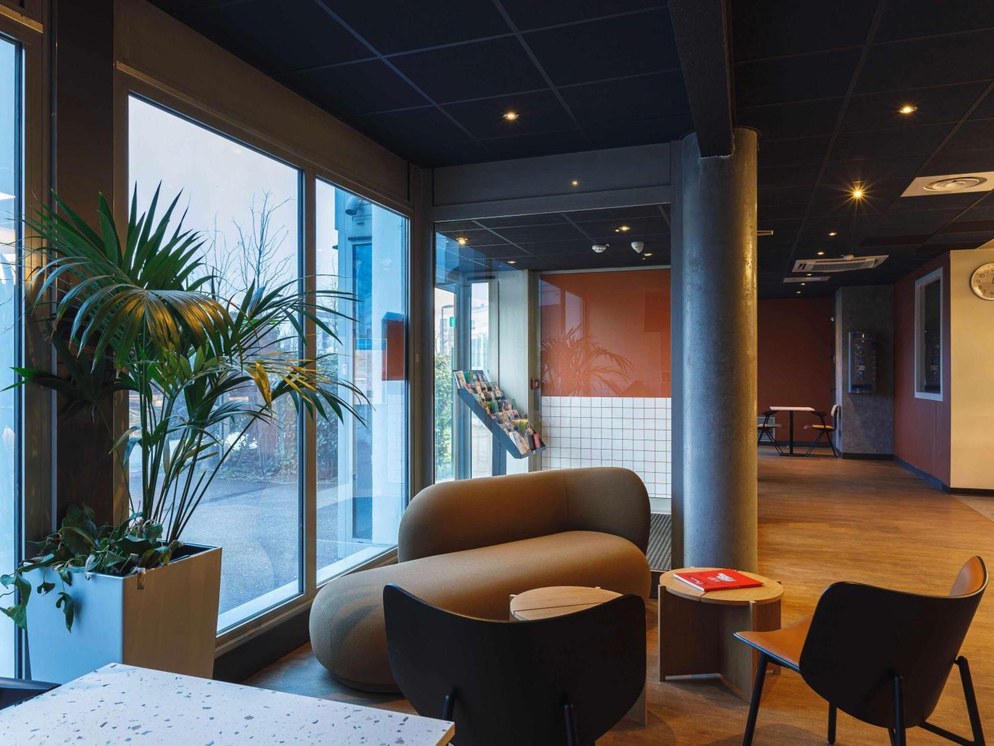 ibis budget Lyon Villeurbanne Exterior foto