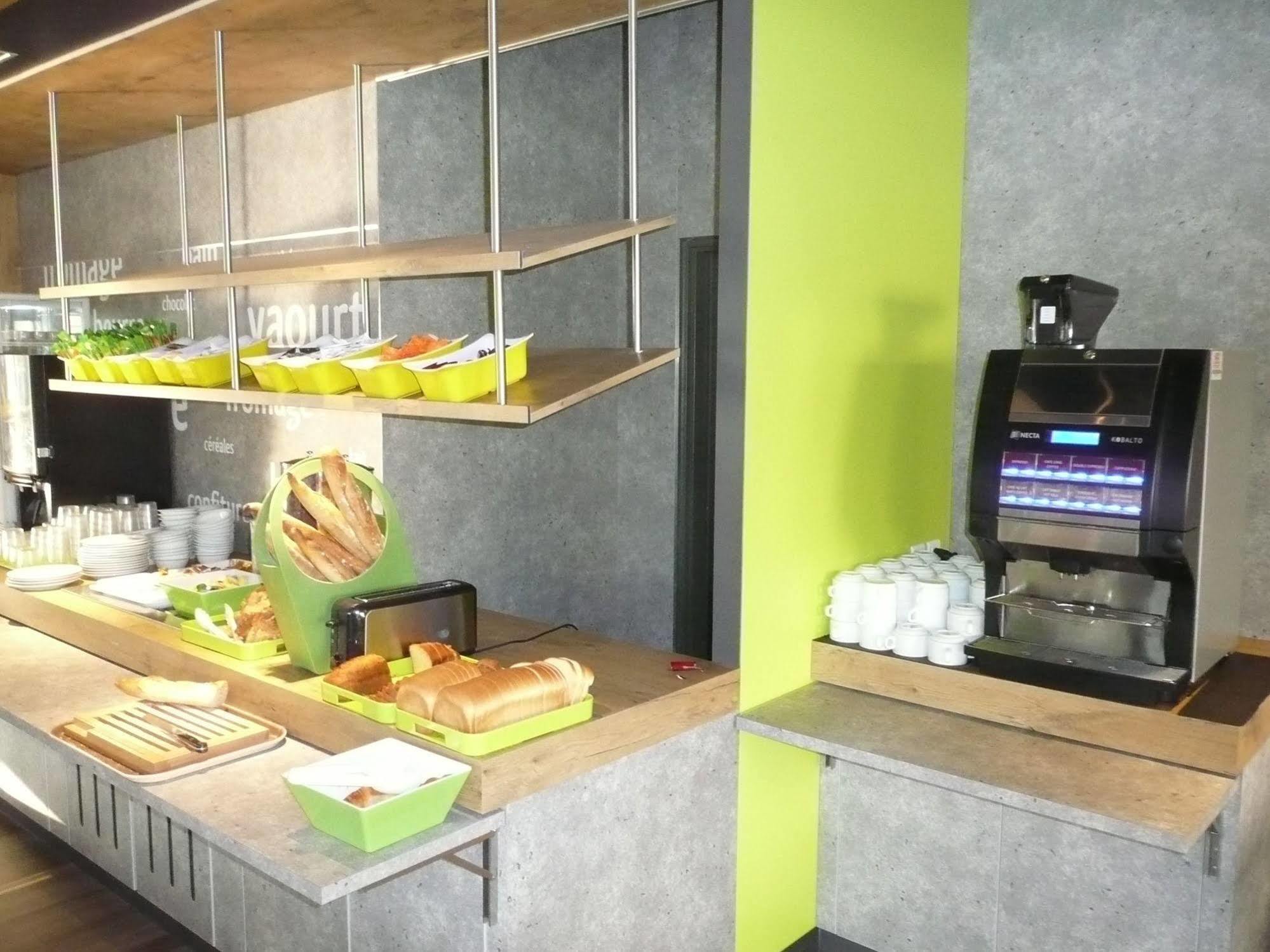 ibis budget Lyon Villeurbanne Exterior foto