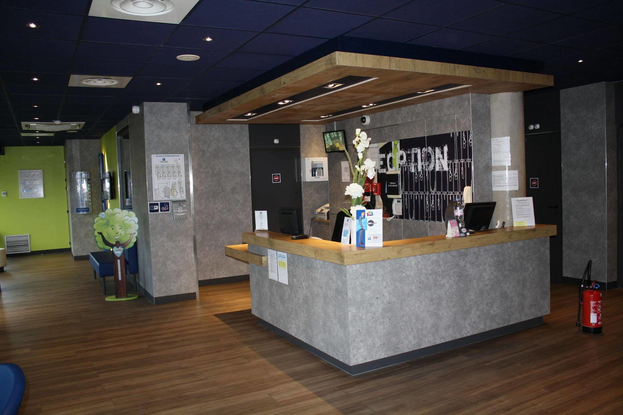ibis budget Lyon Villeurbanne Exterior foto
